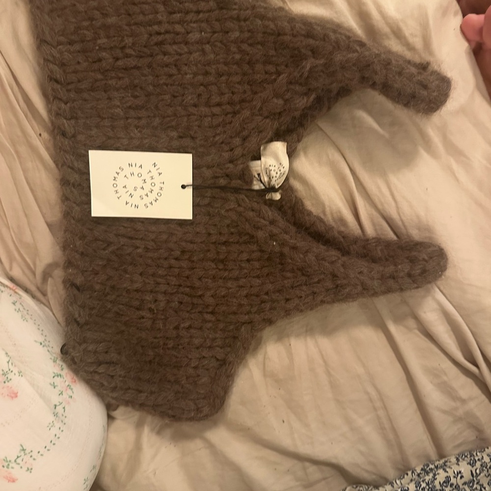 Women's Chunky Knit Crop Top - Brown